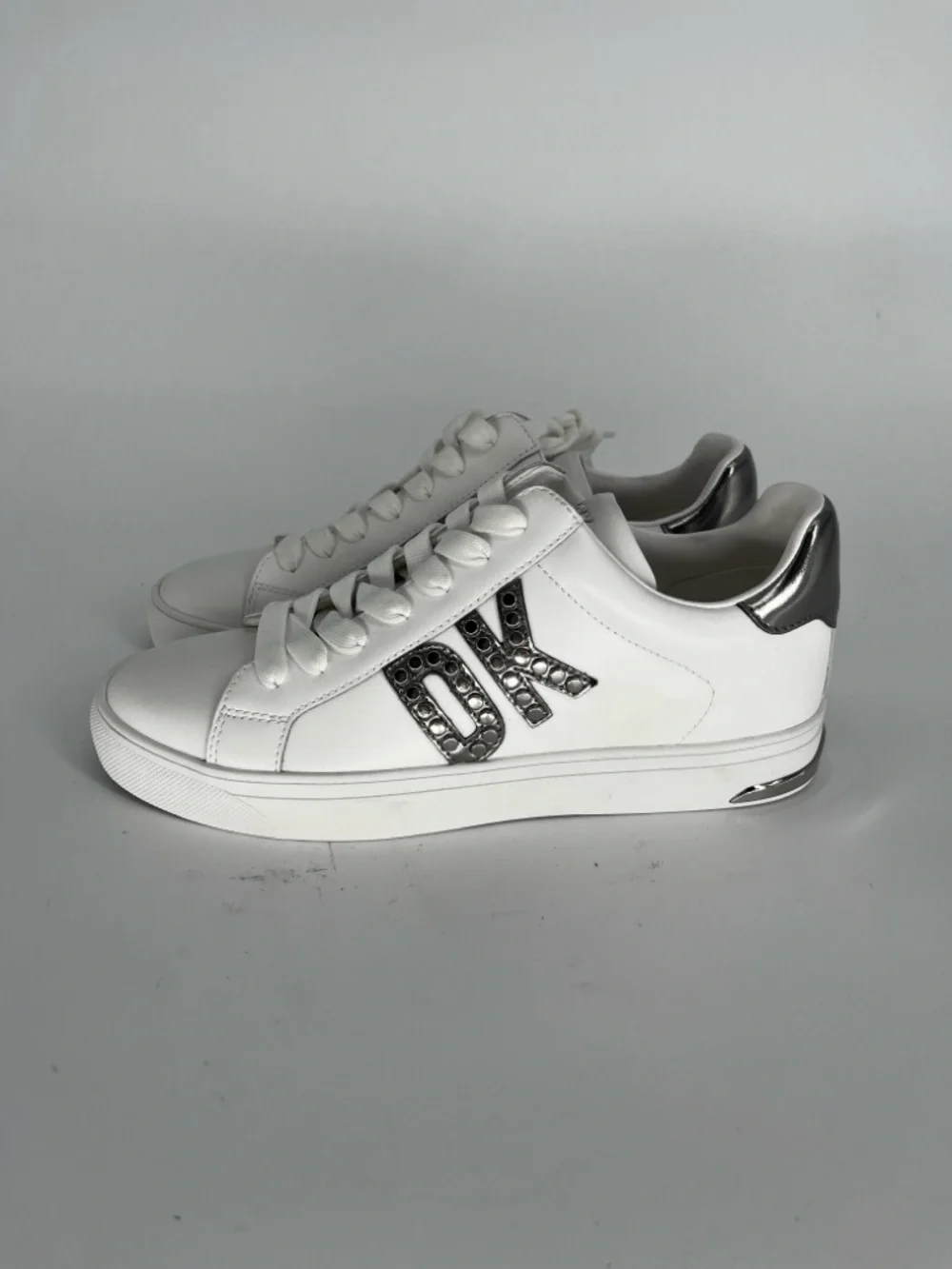 DKNY Abeni Sneakers Logo Detail Lace Up White Silver - Size 8